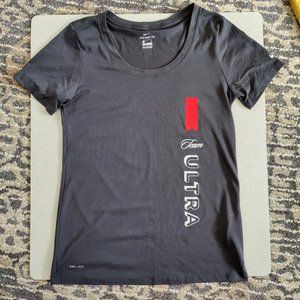 Michelob ULTRA Women’s Nike Team T Shirt NWOT